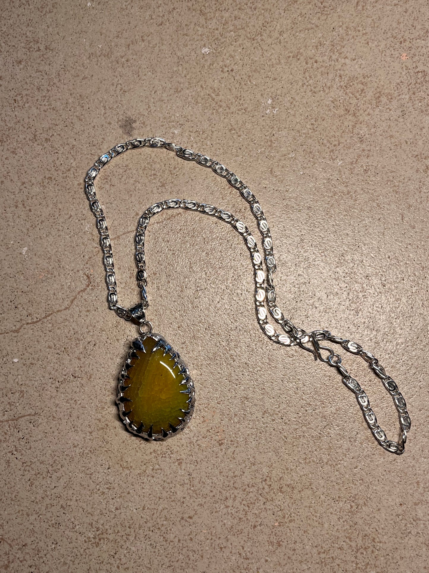 lemon stone spiked necklace